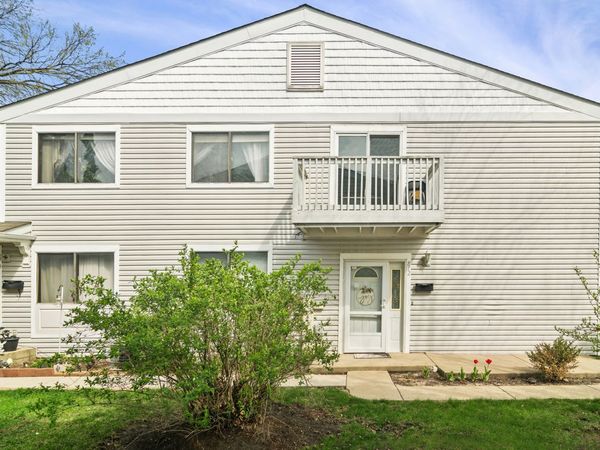 872 Cambridge Place , Unit 126D, Wheeling, IL 60090