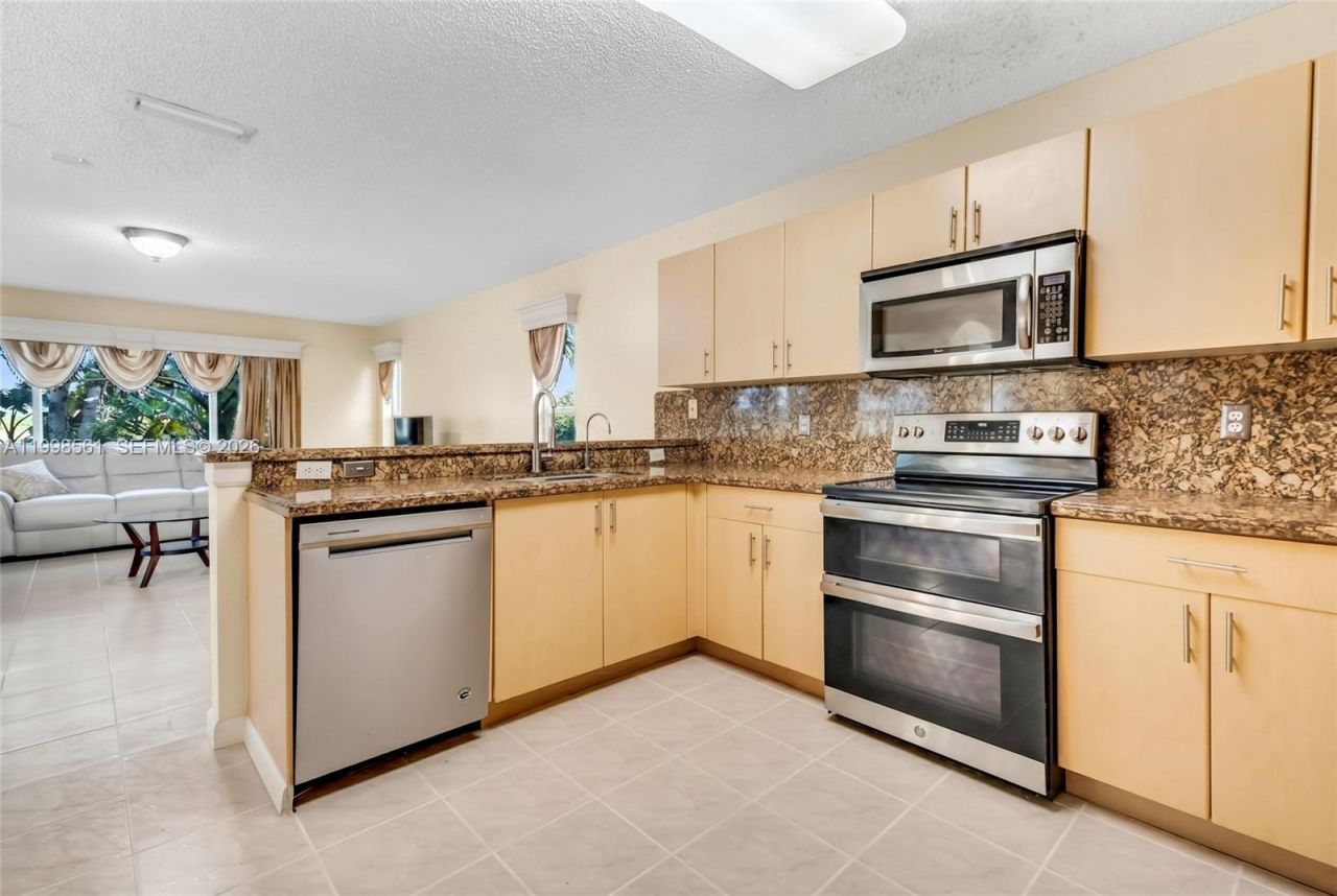 1941 SW 148th Way, Miramar, FL 33027 Photo