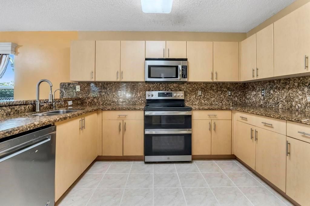 1941 SW 148th Way, Miramar, FL 33027 Photo