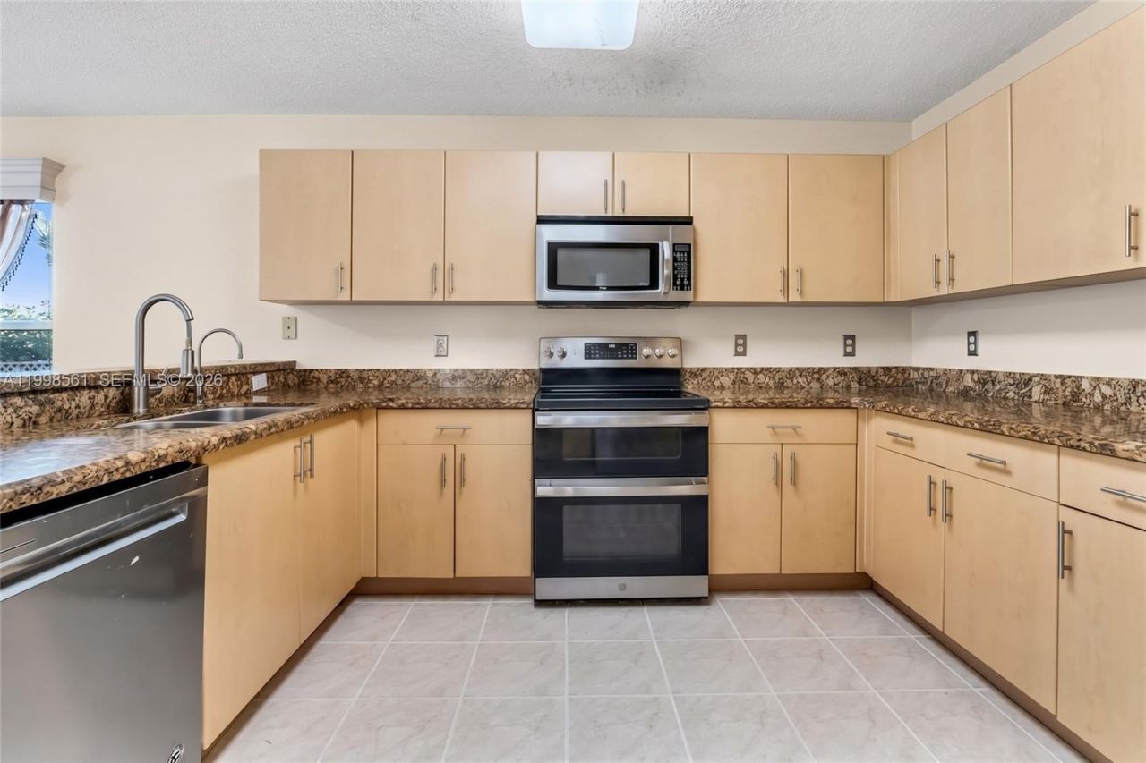 1941 SW 148th Way, Miramar, FL 33027 Photo