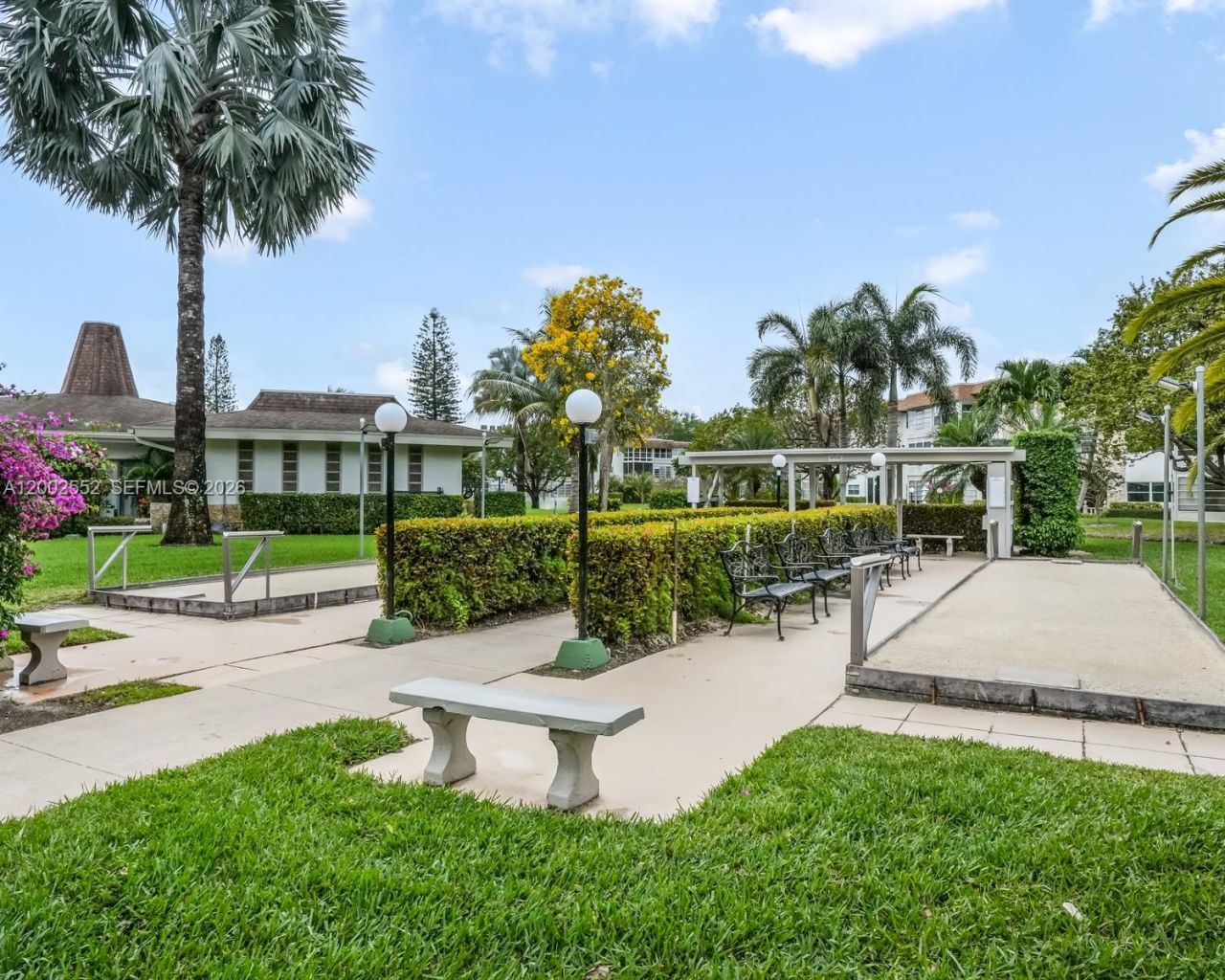 4806 NW 36th St , Unit 515, Lauderdale Lakes, FL 33319 Photo