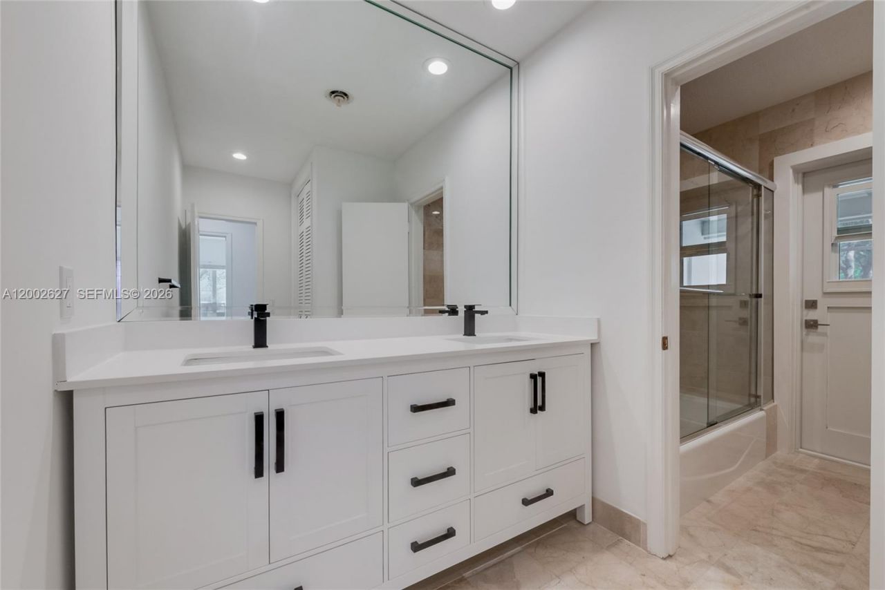 11401 SW 67th Ave, Pinecrest, FL 33156 Photo