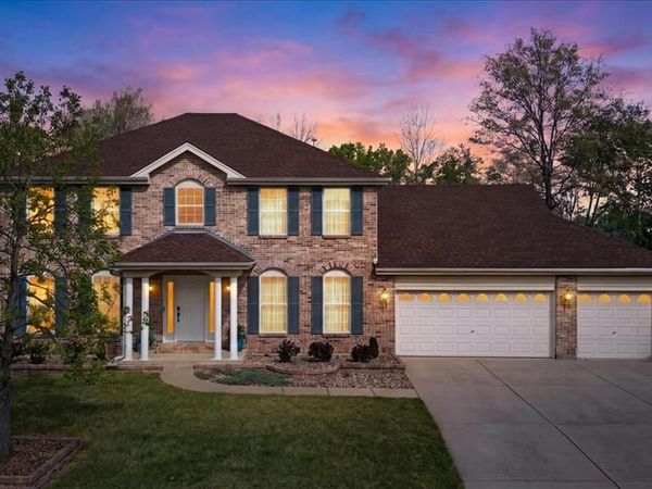 5527 Hennsley Circle , Weldon Spring, MO 63304