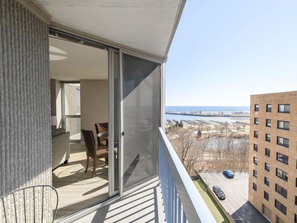 1660 N Prospect AVENUE, Unit 805, Milwaukee, WI 53202