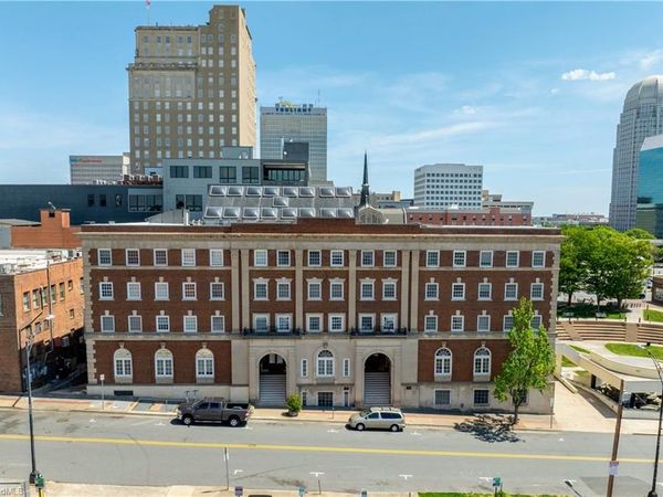 315 N Spruce Street, Unit 307, Winston-Salem, NC 27101