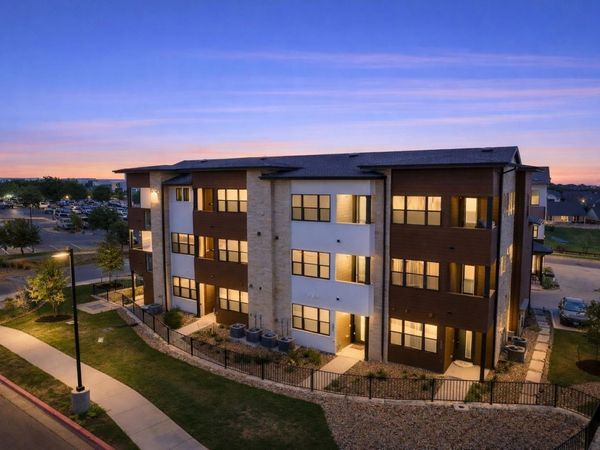 315 Holton DR, Unit 201, Austin, TX 78737
