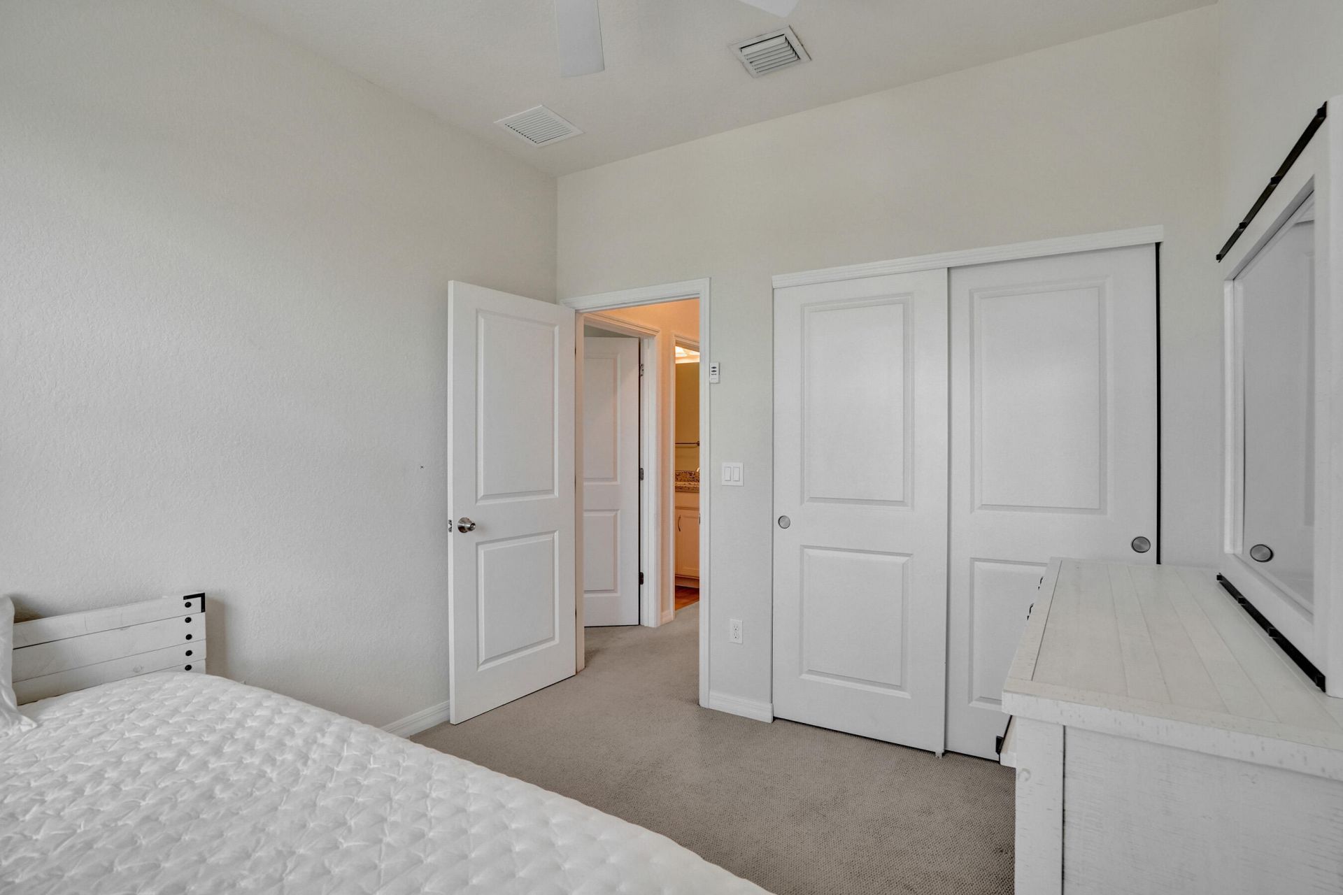 1300 Eucalyptus Drive, Unit 3, Hollywood, FL 33021 Photo