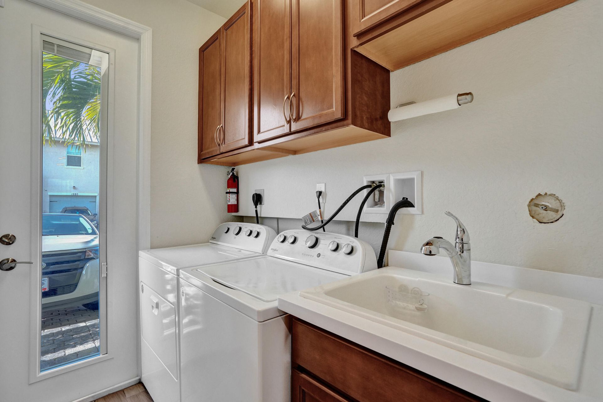 1300 Eucalyptus Drive, Unit 3, Hollywood, FL 33021 Photo