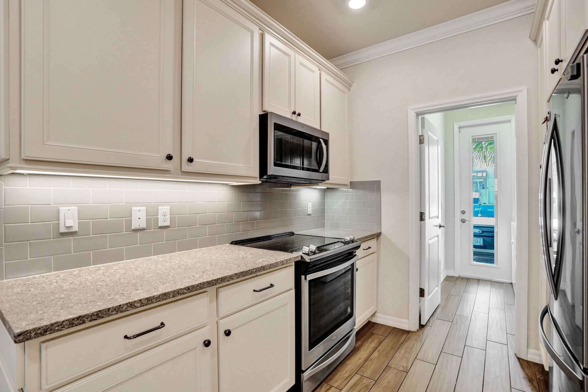 1300 Eucalyptus Drive, Unit 3, Hollywood, FL 33021 Photo