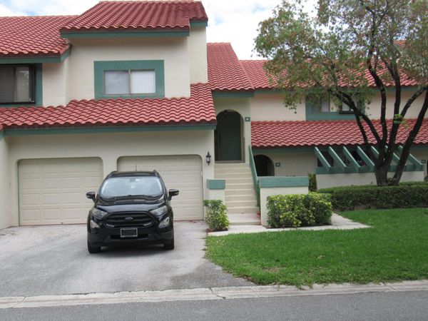 4 E Lexington Ln Lane E, Unit F, Palm Beach Gardens, FL 33418