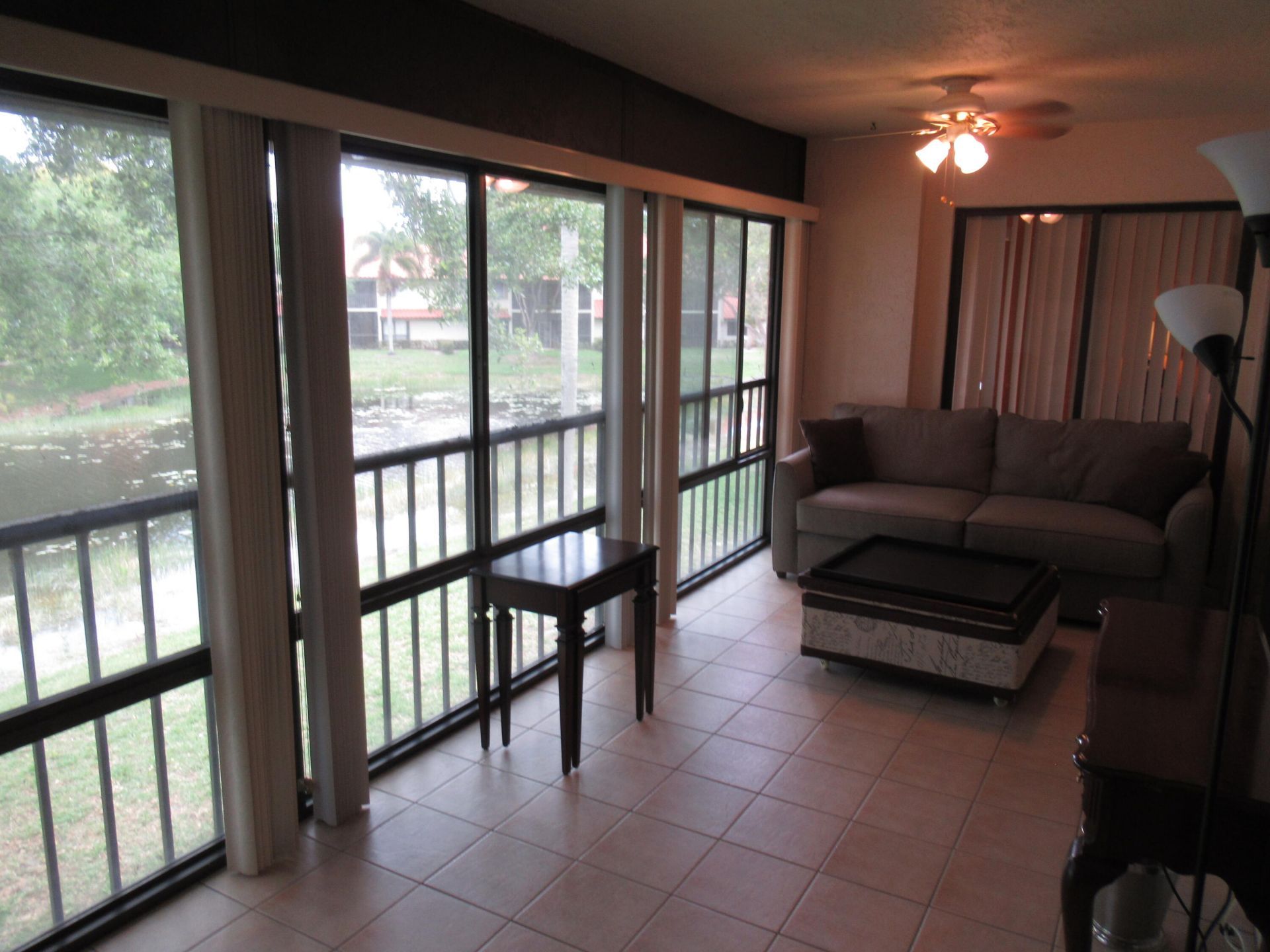 4 E Lexington Ln Lane E, Unit F, Palm Beach Gardens, FL 33418 Photo