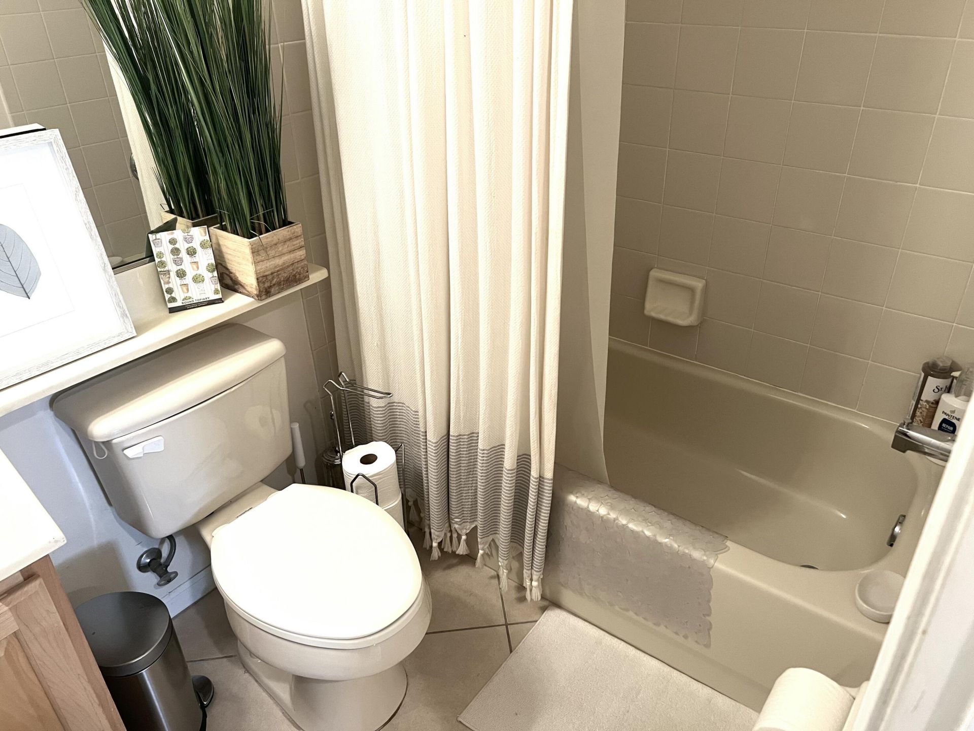 10614 Lake Shore Drive, Wellington, FL 33414 Photo