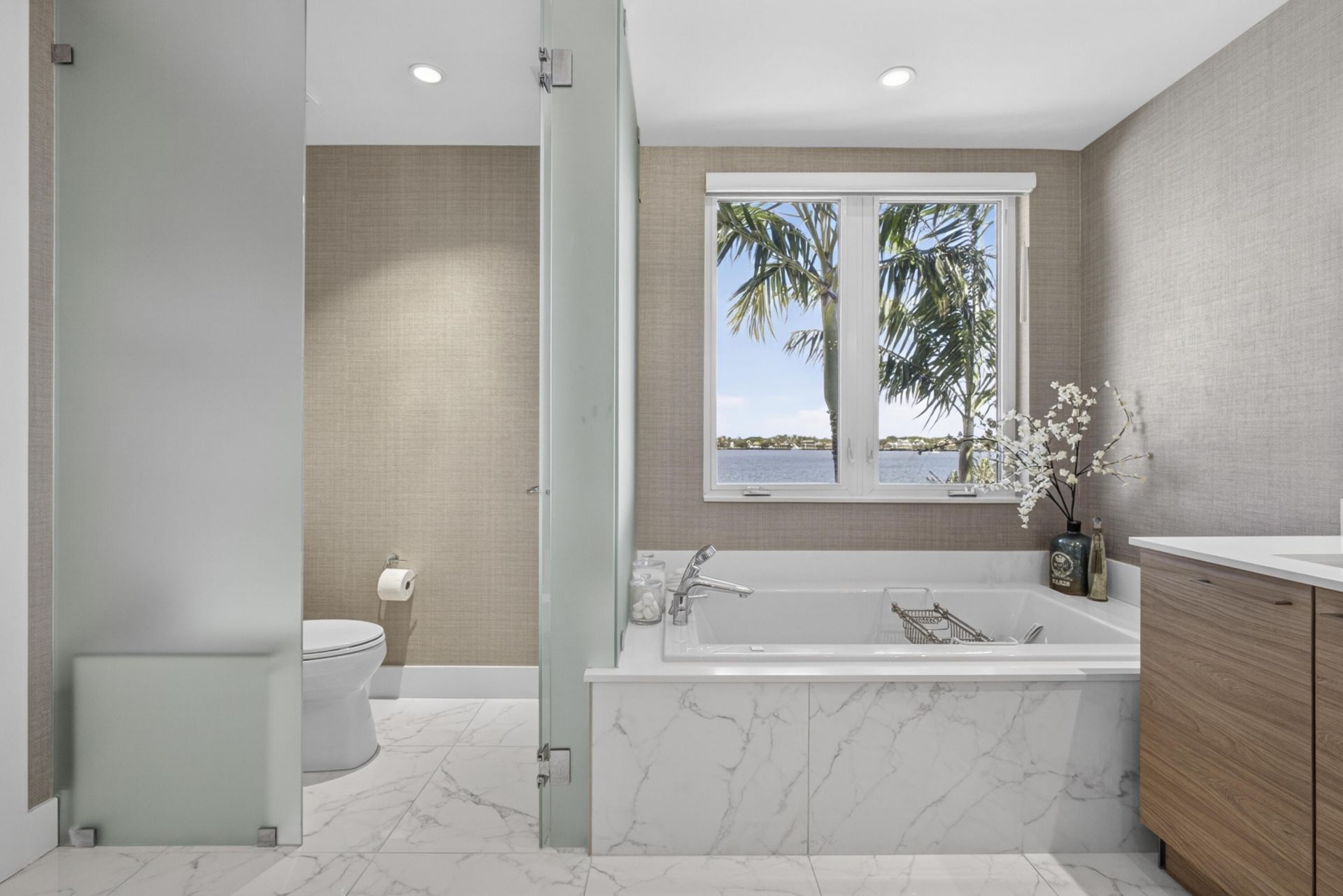 103 Water Club Court S, North Palm Beach, FL 33408 Photo