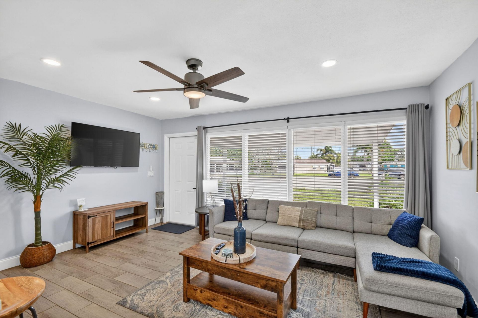 6321 Nowata Circle, Lake Worth, FL 33462 Photo