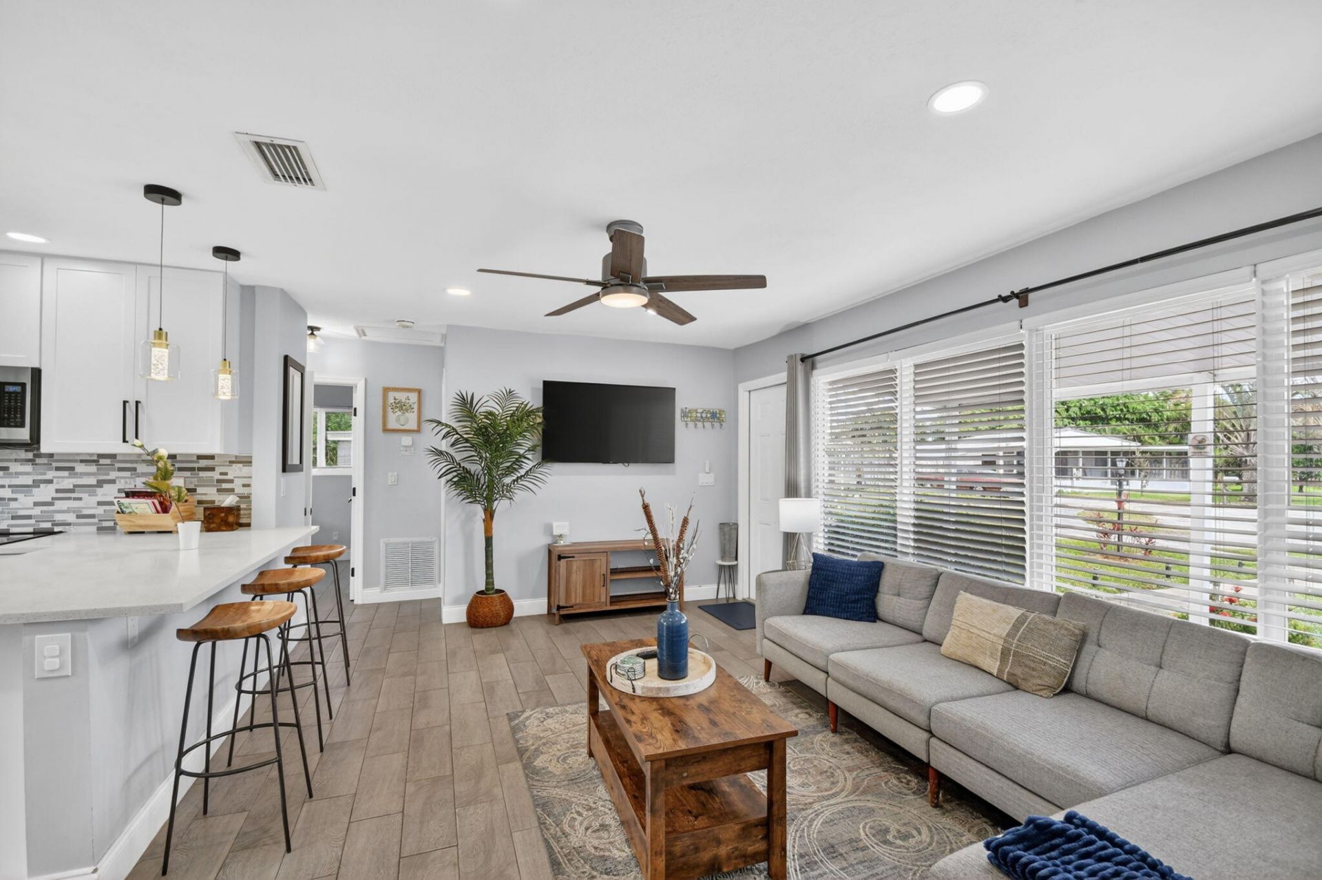 6321 Nowata Circle, Lake Worth, FL 33462 Photo