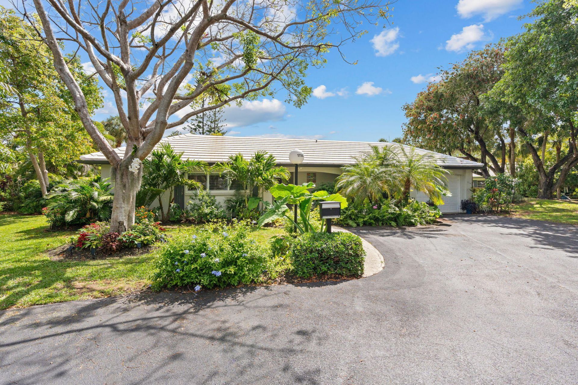 1114 W Cypress Drive, Unit V-8, Pompano Beach, FL 33069 Photo