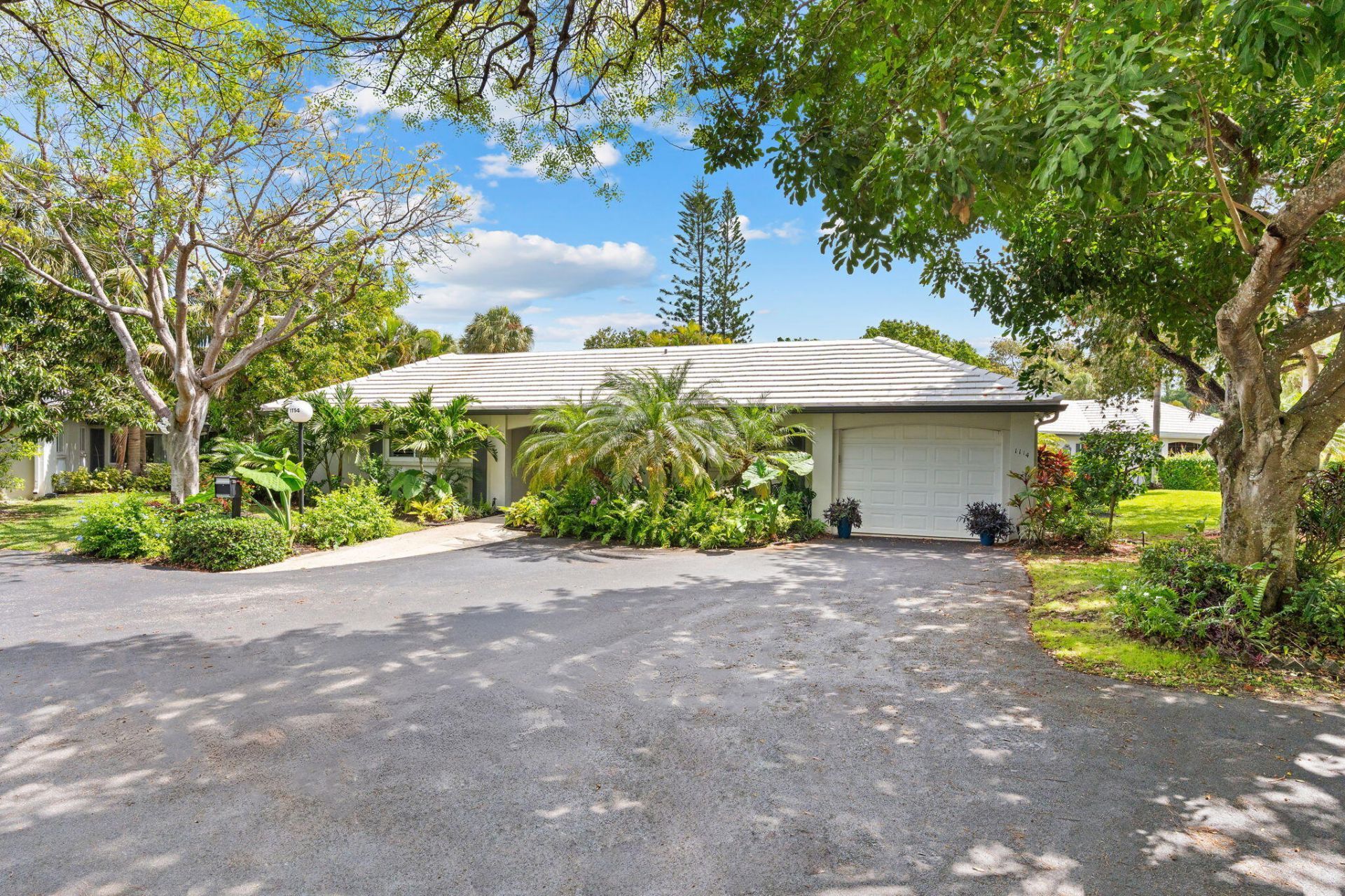 1114 W Cypress Drive, Unit V-8, Pompano Beach, FL 33069 Photo