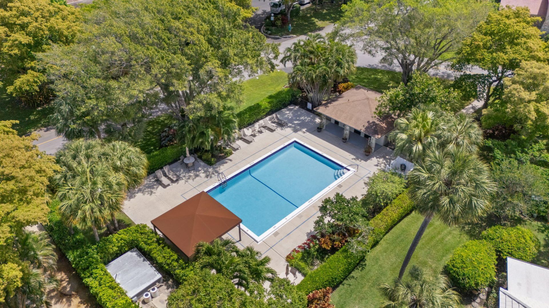 1114 W Cypress Drive, Unit V-8, Pompano Beach, FL 33069 Photo