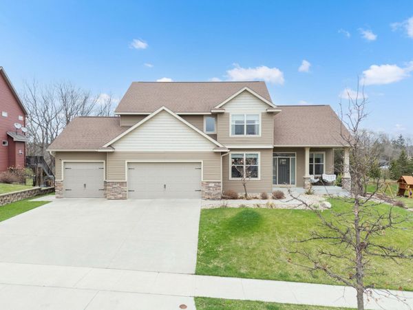 1892 Shannon Oaks Boulevard NE, Rochester, MN 55906