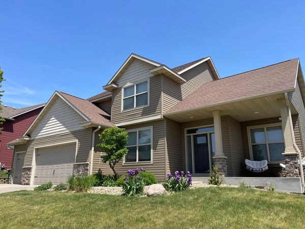 1892 Shannon Oaks Boulevard NE, Rochester, MN 55906