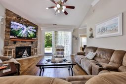 4840 Seabreeze Ln.  photo 4