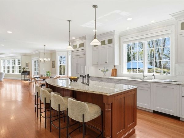 21 Chadbourne Road, Lexington, MA 02421