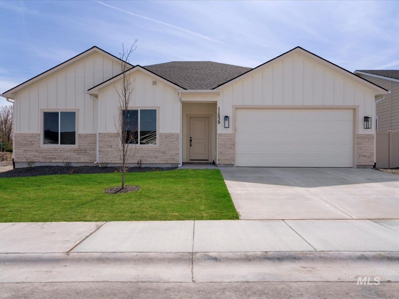 555 E Distributor Drive, Boise, ID 83716 Main Photo