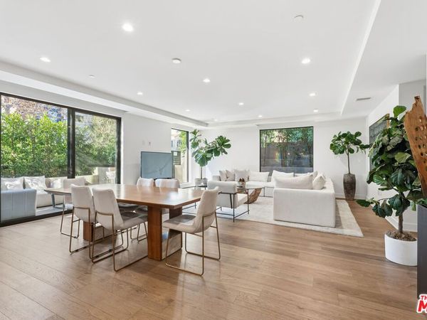 725 N Croft Avenue, Unit 308, Los Angeles, CA 90069