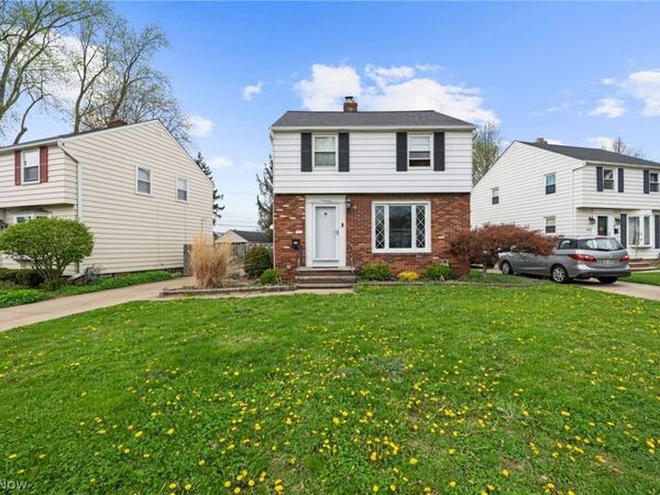 7906 Kenton Avenue, Parma, OH 44129