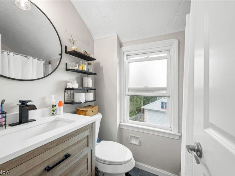 7906 Kenton Avenue, Parma, OH 44129 Photo 17