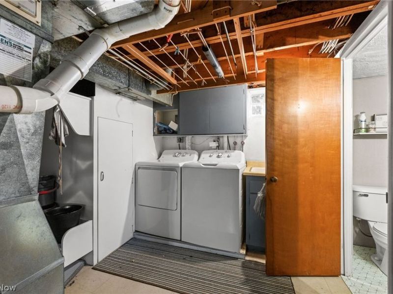 7906 Kenton Avenue, Parma, OH 44129 Photo 23