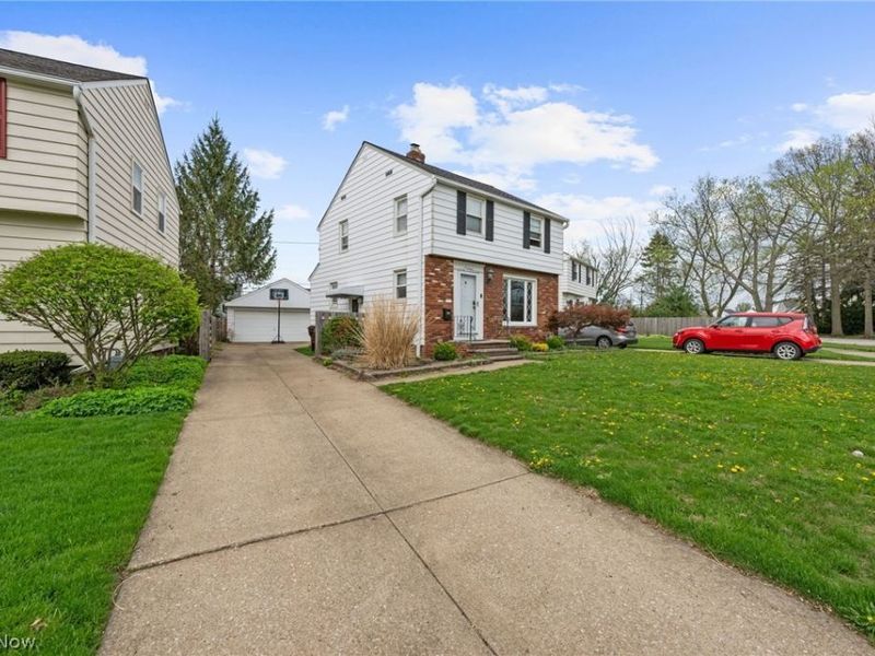 7906 Kenton Avenue, Parma, OH 44129 Photo 3