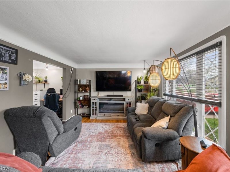 7906 Kenton Avenue, Parma, OH 44129 Photo 7