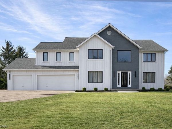 608 Dewitt Drive , Highland Heights, OH 44143