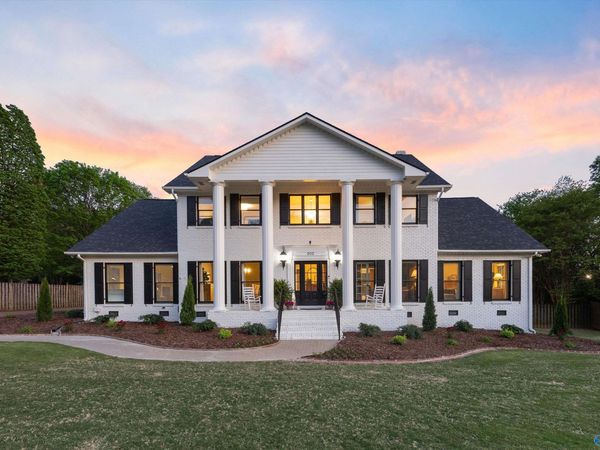 302 Devon Circle SE, Huntsville, AL 35802