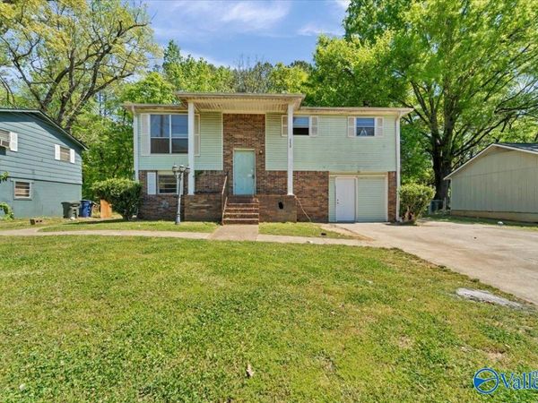 3238 Uvalde Lane NW, Huntsville, AL 35810
