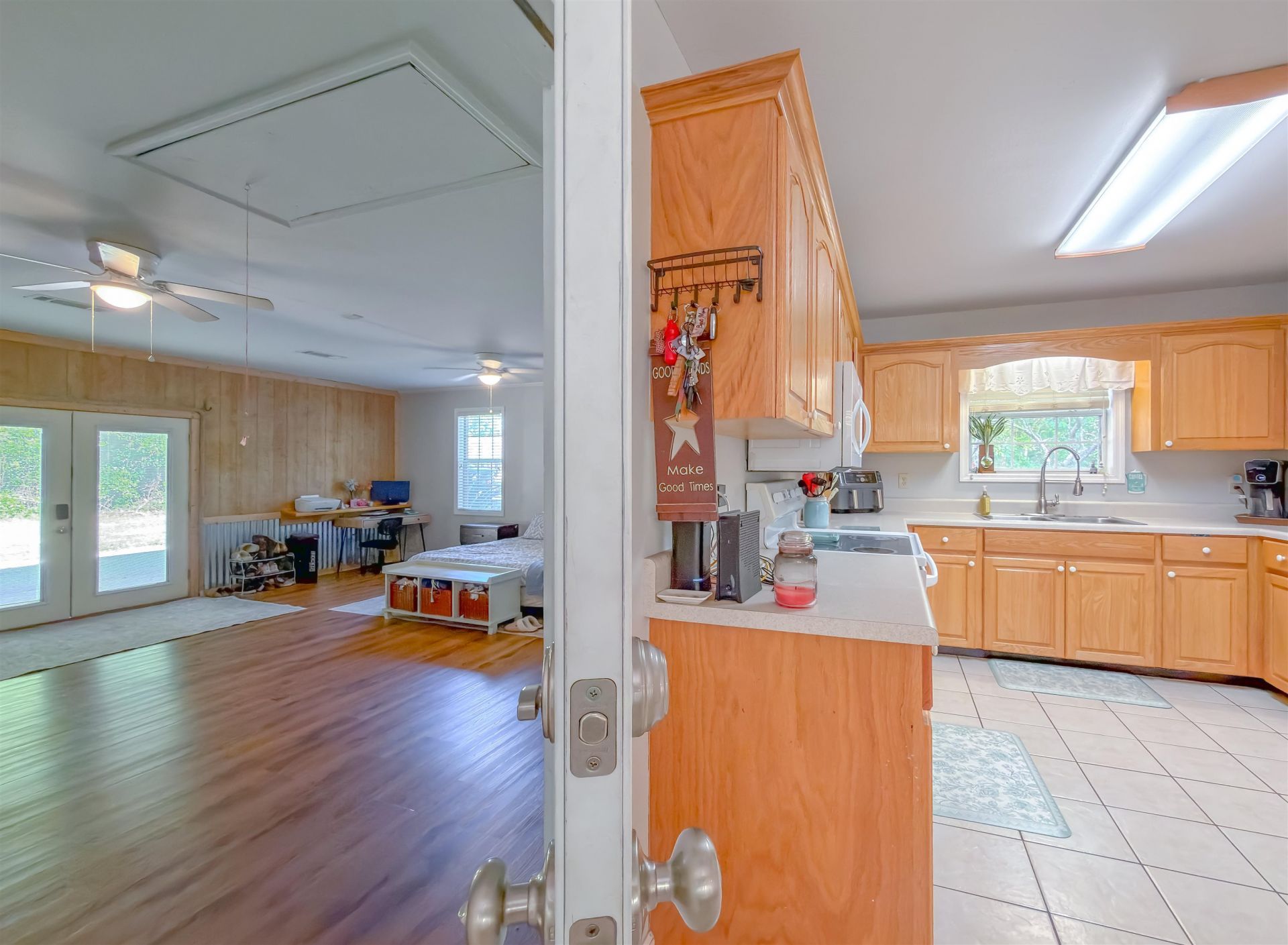 10733 NW Judy Drive, Bristol, FL 32321 Photo