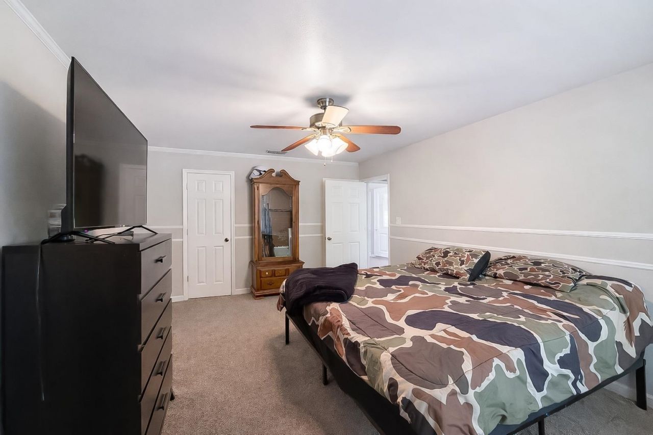 10733 NW Judy Drive, Bristol, FL 32321 Photo