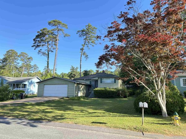 522 Collins Drive, Tallahassee, FL 32303