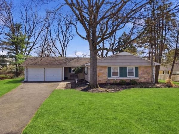 27 Summerall Rd, Franklin, NJ 08873