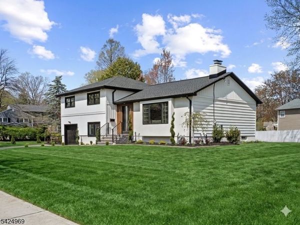 22 Radburn Rd, Fair Lawn, NJ 07410