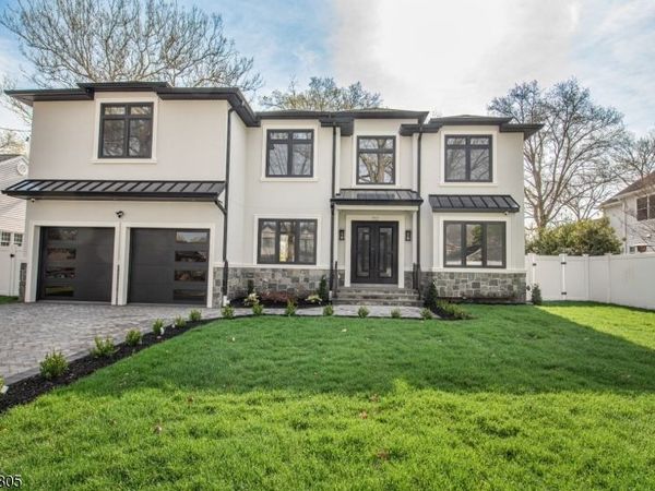 722 Erie Rd, Paramus, NJ 07652