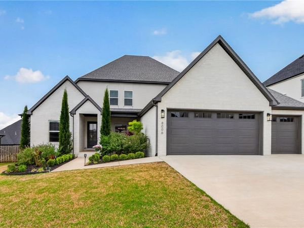 8006 W Claverton Street , Rogers, AR 72758