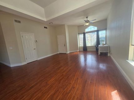 8212 Newbury Park Ct, Sacramento, CA 95828 Photo