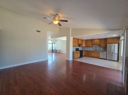 8212 Newbury Park Ct, Sacramento, CA 95828 Photo