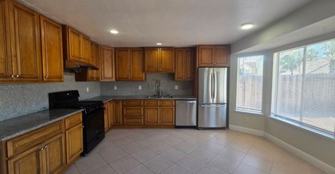 8212 Newbury Park Ct, Sacramento, CA 95828 Photo
