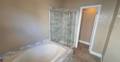 8212 Newbury Park Ct, Sacramento, CA 95828 Photo