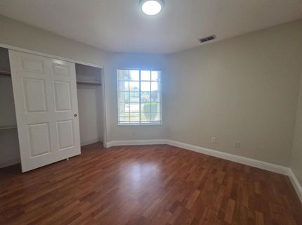 8212 Newbury Park Ct, Sacramento, CA 95828 Photo