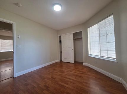 8212 Newbury Park Ct, Sacramento, CA 95828 Photo