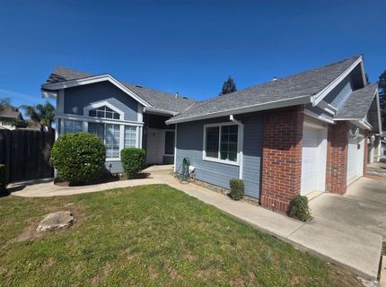 8212 Newbury Park Ct, Sacramento, CA 95828 Photo